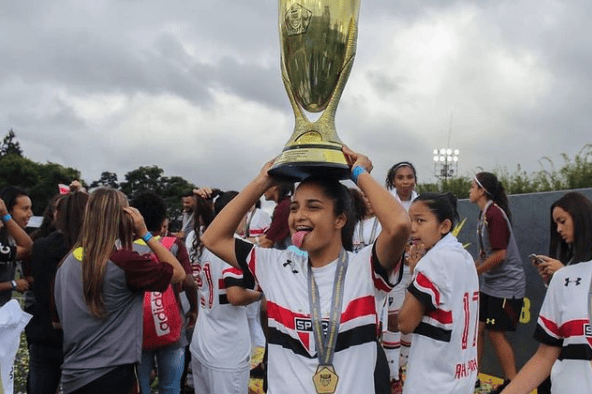 Promessa do futebol feminino: Kathleen Cruz, de São Paulo à Israel