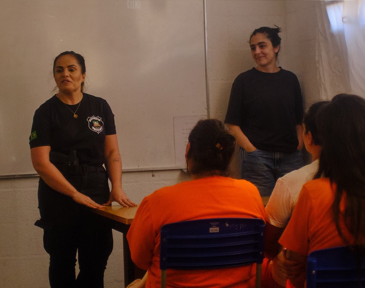 Mulheres presas no RS: assistem DOC “cELAS” em Guaíba