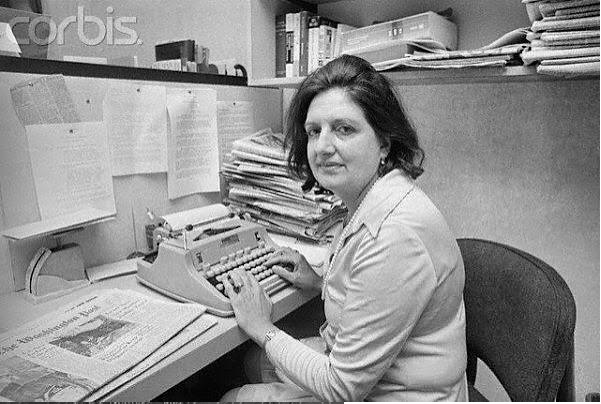 Helen Thomas: jornalista correspondente na política da história dos EUA
